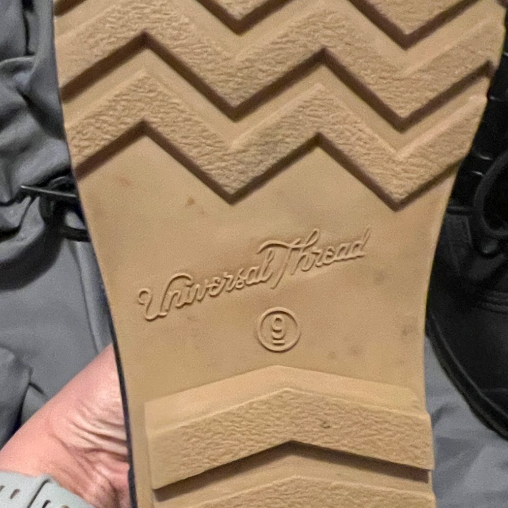 TARGET boots - Picture 3 of 5